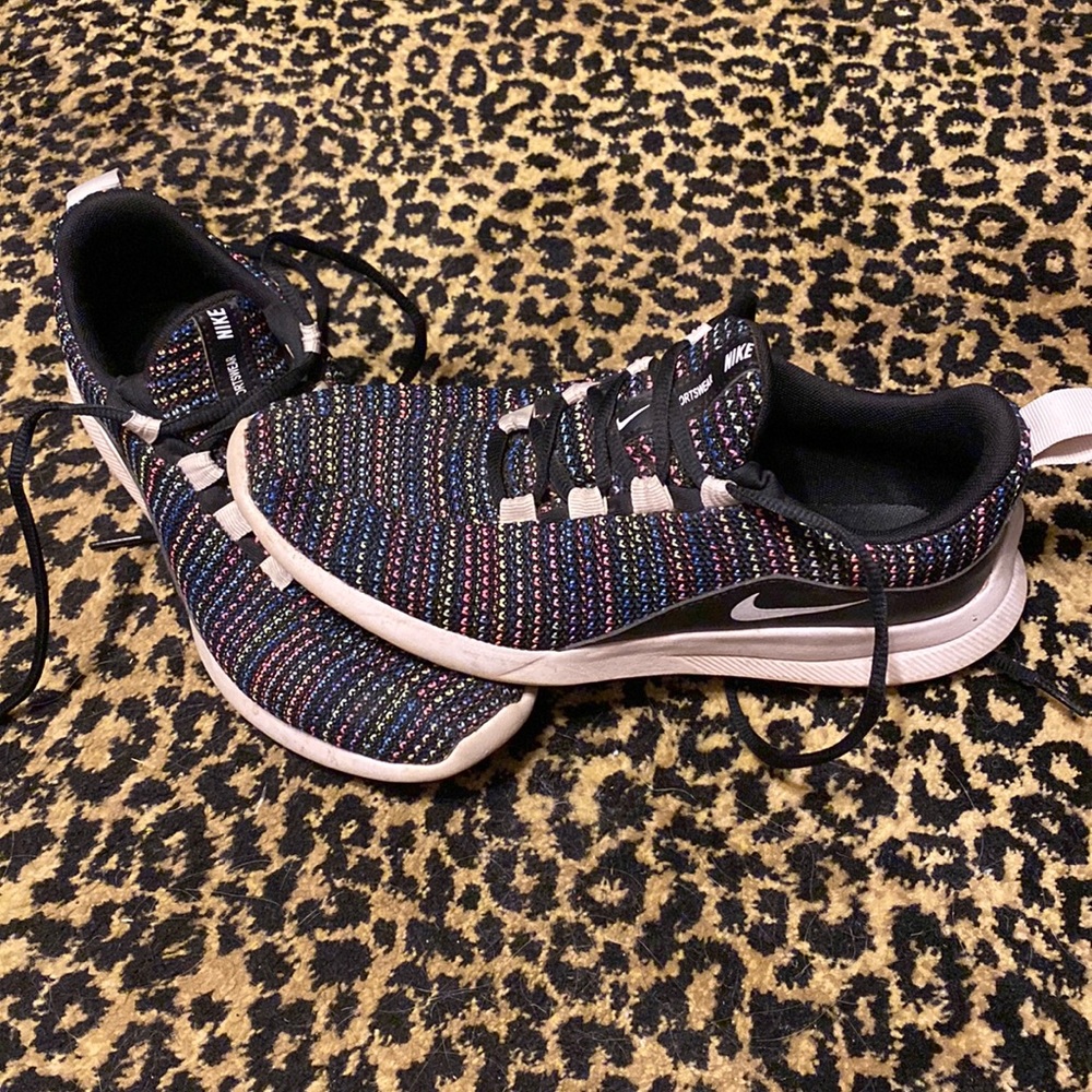Nike Tennis Shoes